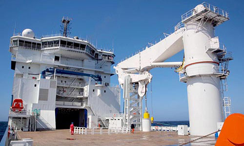 Thiết bị thân và boong tàu